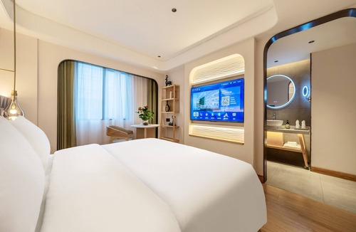 Liwan Hotel | O Live Social Hotel Guangzhou Railway Station Bai Ma Garment City Branch