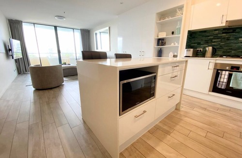 Cronulla Apartment | Ocean View, Lift Access 510 Opposite North Cronulla Beach