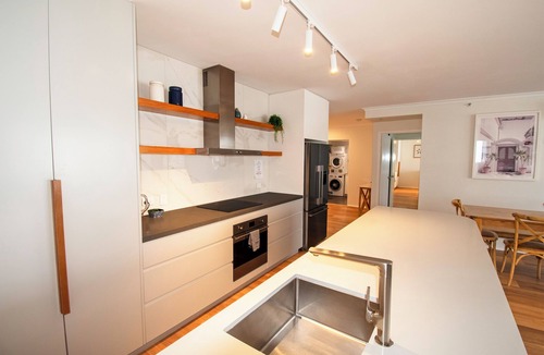 Main Beach Apartment | Ocean Sands Resort