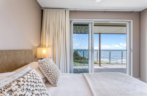 Gerroa House | OCEANZEDGE - Oceanfront Perfection