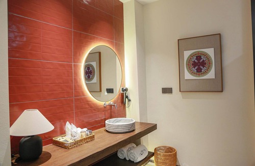 Pingwu County Hotel | Old River Story Long'an Inn