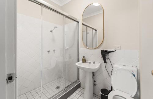 Paddington Hotel | Olympic Paddington Budget Hotel - across Allianz Stadium