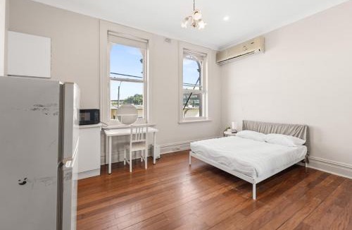 Paddington Hotel | Olympic Paddington Budget Hotel - across Allianz Stadium