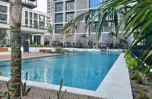 Lidcombe Apartment | Olympic Park 1BR: Pool | Gym | Free Secure Parking