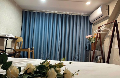 Hang Buom Hotel | Omeli Homestay