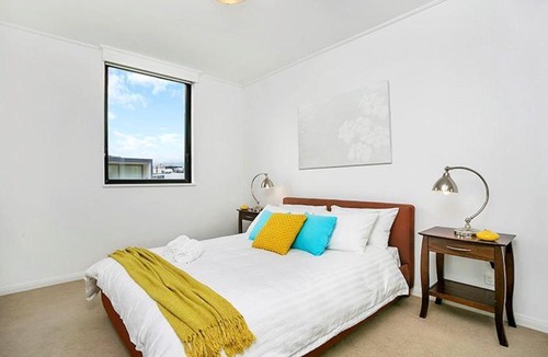 North Sydney Apartment | One Bedroom Apartment Napier St III(AX803)