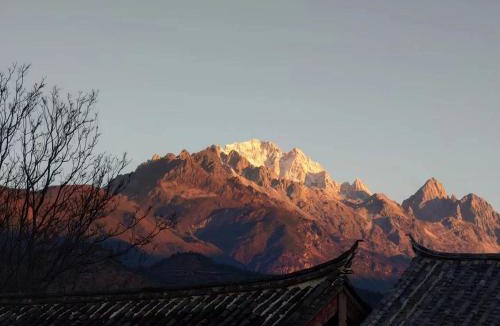 Shuhe Old Town House | One Zen Lodge Snowy Haven