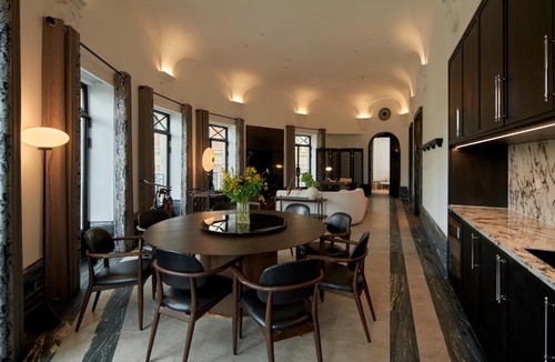 Downtown Shanghai Hotel | OPARTMENT The Far Eastern Hotel - People's Square