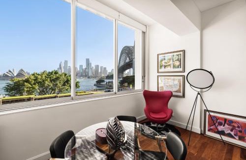Kirribilli House | Opera House Retreat - Opera House & Bridge View