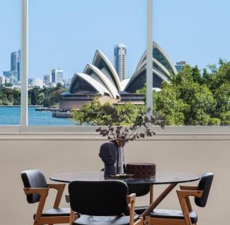 Kirribilli House | Opera House Retreat - Opera House & Bridge View