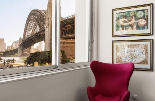 Kirribilli House | Opera House Retreat - Opera House & Bridge View