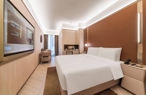 Huangpu Hotel | Orange Crystal Guangzhou Olympic Sports