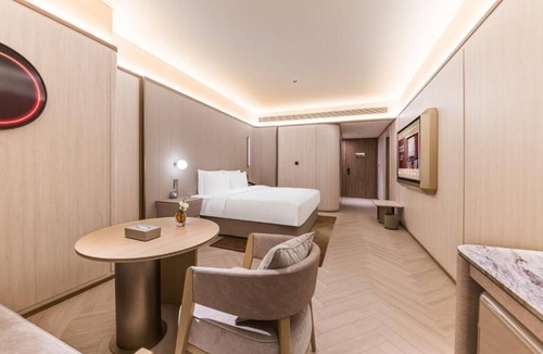 Huadu Hotel | Orange Crystal Guangzhou Huadu Hotel
