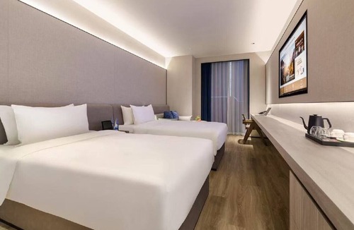 Yuhang District Hotel | Orange Crystal Hangzhou Canal Wanda
