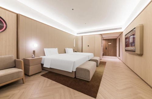 Jitigangcun Hotel | Orange Crystal Hotel Dongguan Huangjiang