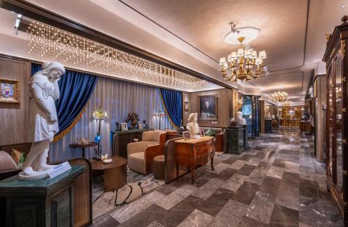 Zhifu Hotel | Orange Crystal Hotel Yantai Binhai Square