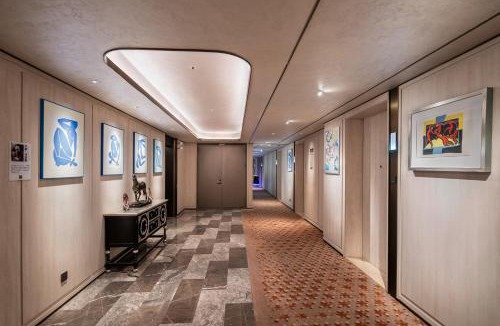 Zhifu Hotel | Orange Crystal Hotel Yantai Binhai Square