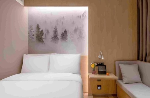 Xuanwu Hotel | Orange Hotel Beijing West Railway Station