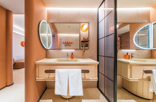 Pudong Hotel | Orange Hotel