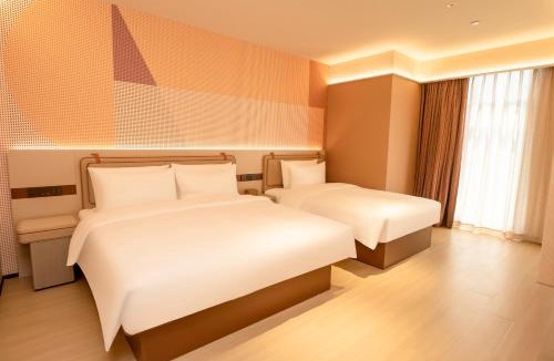 Long Hua Hotel | Orange Hotel Haikou East Railway Station