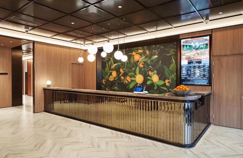 Xuhui Hotel | Orange Hotel Shanghai Xujiahui Caobao Road Subway Station