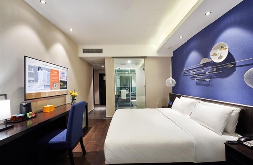Xuhui Hotel | Orange Hotel Shanghai Xujiahui Caobao Road Subway Station