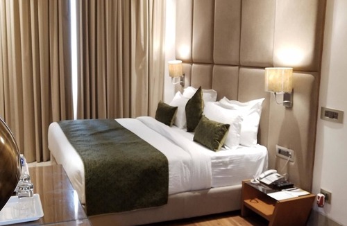 Aligarh Hotel | Orchid Blu