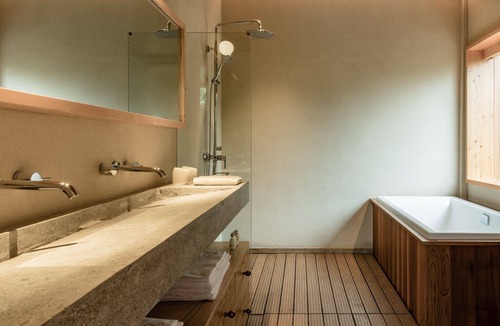 Tonglu County Hotel | Origin Villa Hotel