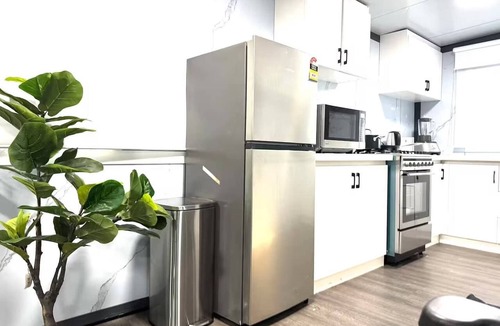 Plumpton Apartment | Overlooking a Park - A sunny escape
