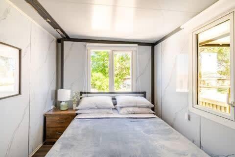 Plumpton Apartment | Overlooking a Park - A sunny escape