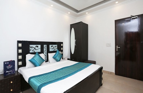 Vasundhara Hotel | OYO 12779 5 Seas Hotel and Banquet