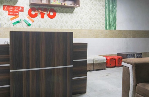 Baraula Hotel | OYO 69003 Elite Hotel Dharma Inn