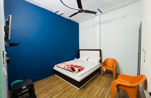 Bulandshahr Hotel | OYO 86267 Hotel Sweet Dream
