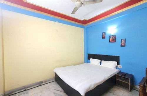 Varanasi Hotel | OYO Flagship 80823 Rudra Guest House