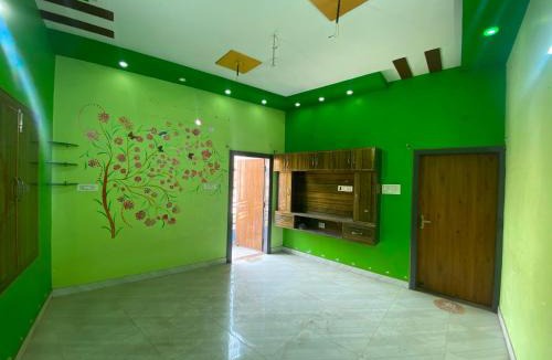 Varanasi Hotel | OYO Kashiana Homes
