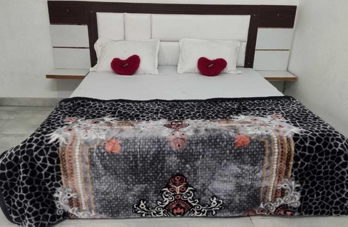 Hasanpur Hotel | OYO Welcome Stay Hotel