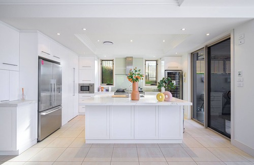 Oyster Bay House | Oyster Bay · Luxury House Pier & Seaview