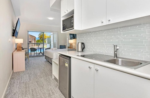Salamander Bay Apartment | Pacific Blue Unit 175 Dual Swim Up B