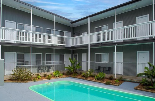 Forster Hotel | Pacific Motel 01