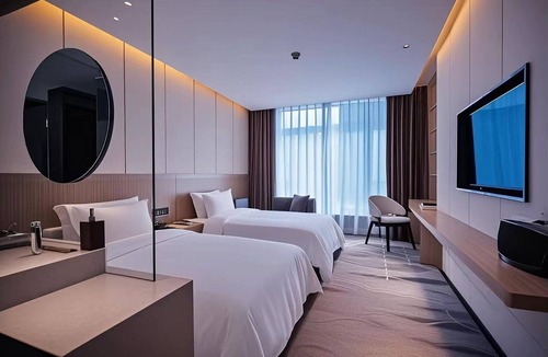 Huadu Hotel | Paco Hotel Guangzhou Baiyun Airport Liantang Metro