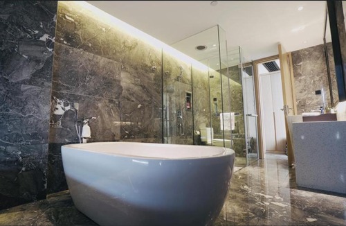 Huadu Hotel | Paco Hotel Guangzhou Baiyun Airport Liantang Metro