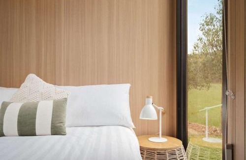 Wesburn House | Paddock & Peak by Tiny Away