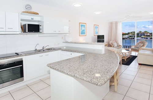 Mooloolaba Apartment | Pago Pago 4 - Spacious 2 Bedroom Apartment on Mooloolaba Spit