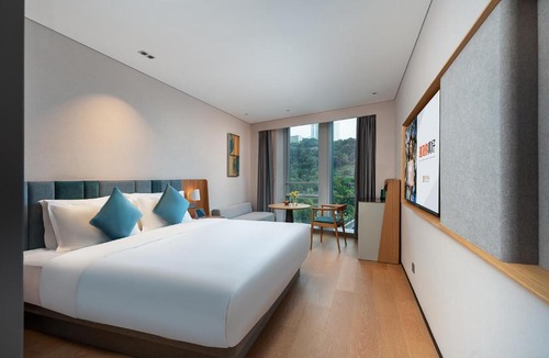 Yuzhong Hotel | Pagoda Hotel ChongQing INCITY HuaLongQiao Station