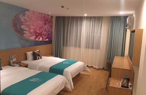Zhuhai Hotel | Pai Hotel Zhuhai Career Technical College Seaview