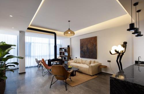 Wulingyuan Hotel | Pandora's Hilltop House Resort