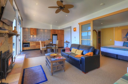 Myrtleford House | Panoramia Villas
