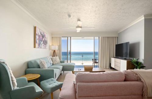 Palm Beach Apartment | Pastel Drift - Beachfront Haven by Dining & Parks