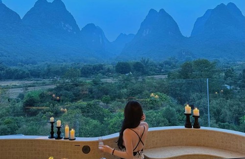 Yangshuo Hotel | PastForward Deer Luxury Maison & Café at Yulong River - Where past meets present, with deers by Karst view - Infinity pool & Rooftop Terrace - Complimentary Pick-up for Stays of 3 Nights