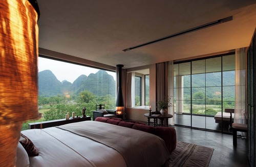 Yangshuo Hotel | PastForward Deer Luxury Hidden Retreat at Yulong River